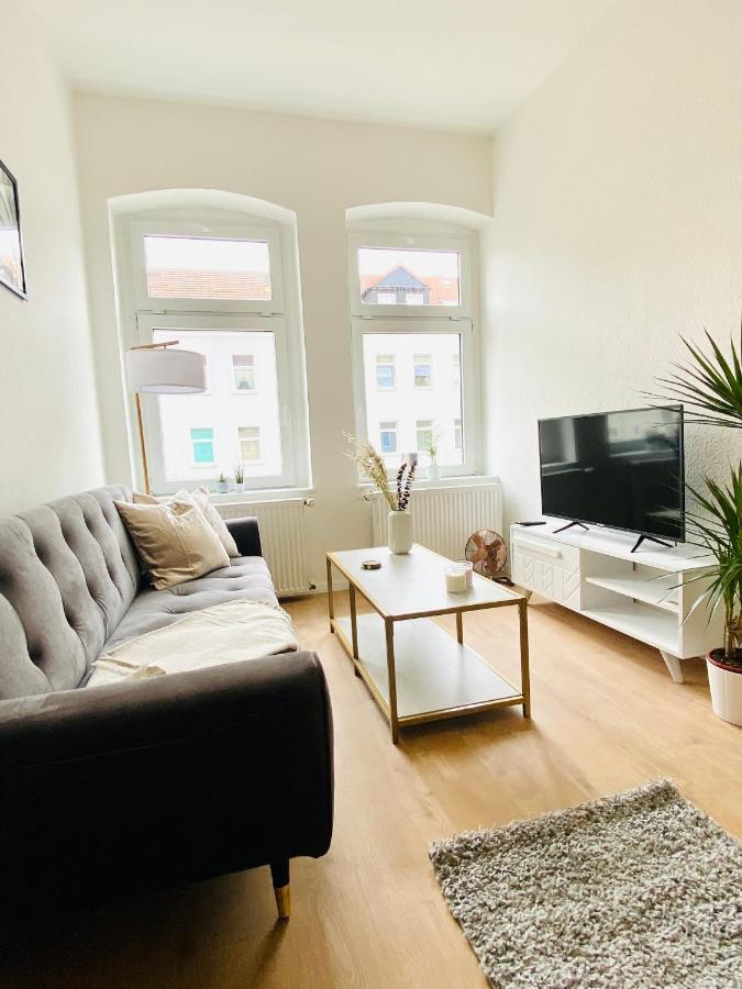 Stilvolles Apartment In Zentraler Lage - Smart-Tv, Queensize-Bett, Altbaustil, Kueche In City-Naehe Erfurt Exteriör bild