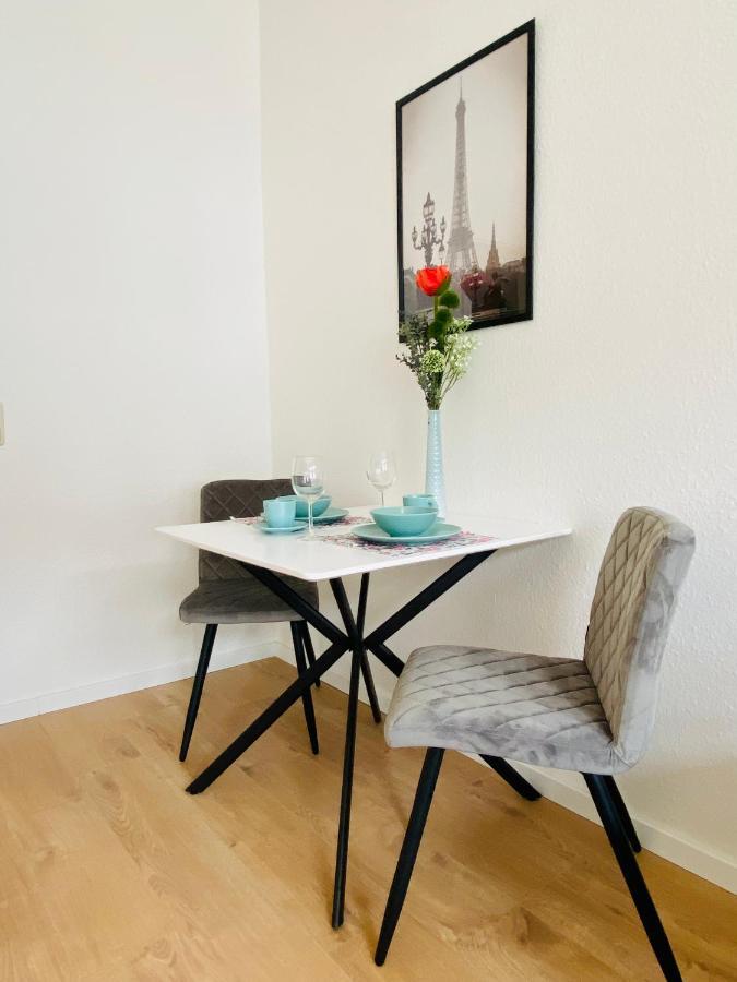 Stilvolles Apartment In Zentraler Lage - Smart-Tv, Queensize-Bett, Altbaustil, Kueche In City-Naehe Erfurt Exteriör bild